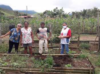 Projeto “Agroecologia nos quintais produtivos” promove autonomia das mulheres